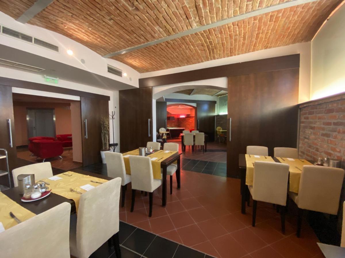 Boutique Hotel Sopianae Pecs Luaran gambar