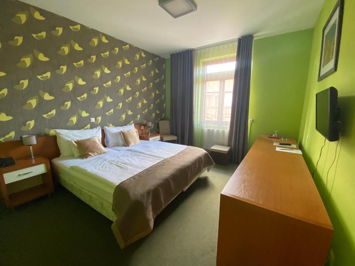 Boutique Hotel Sopianae Pecs Luaran gambar