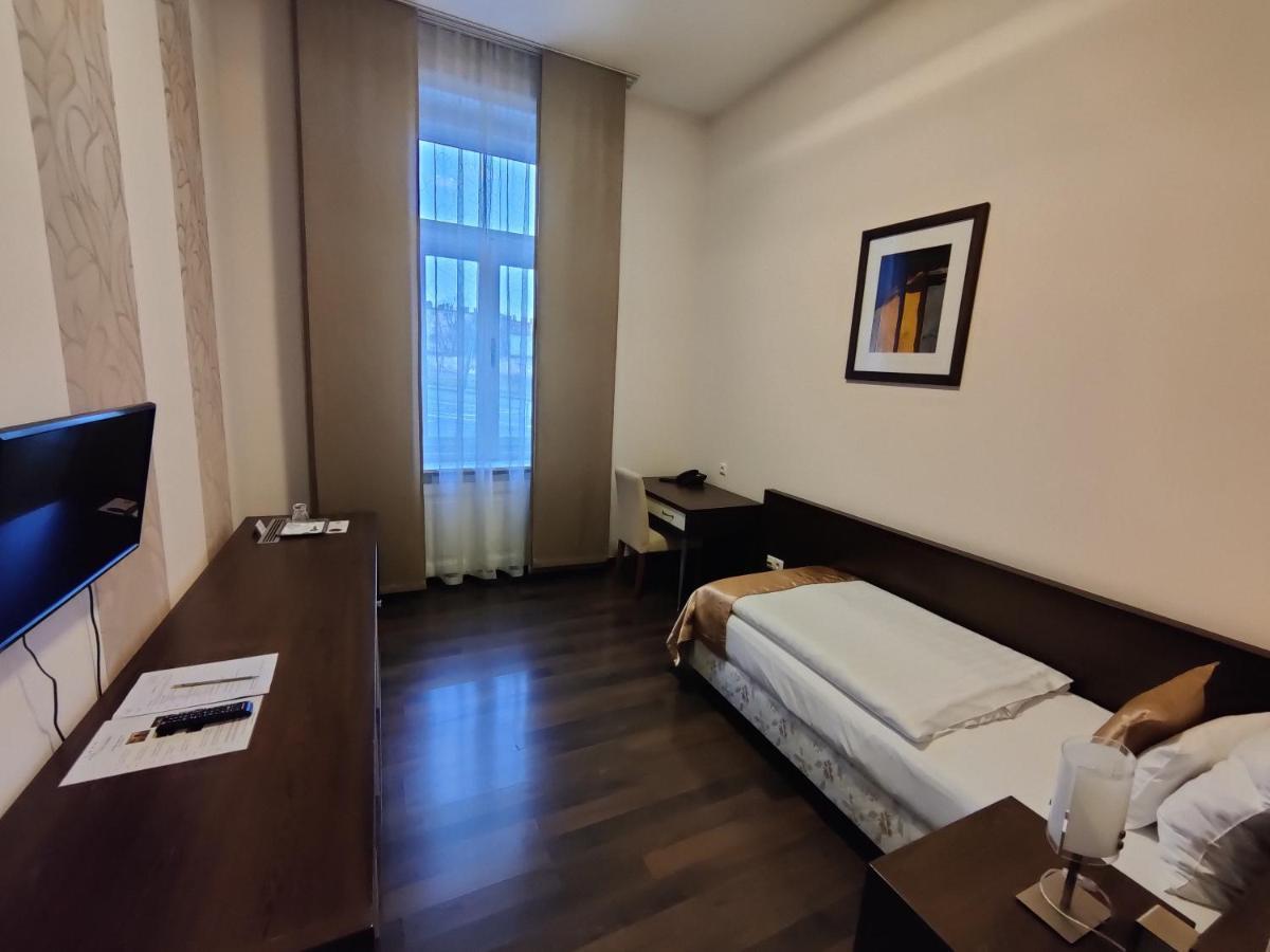 Boutique Hotel Sopianae Pecs Luaran gambar