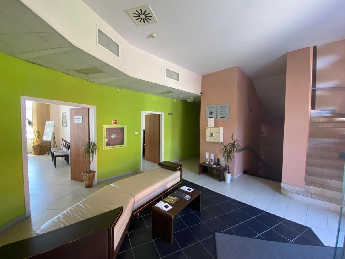 Boutique Hotel Sopianae Pecs Luaran gambar