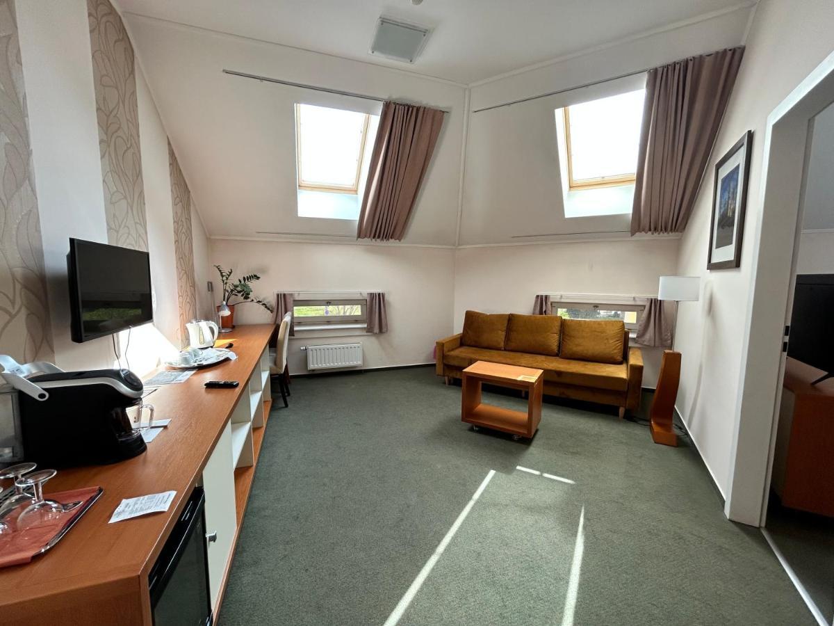 Boutique Hotel Sopianae Pecs Luaran gambar