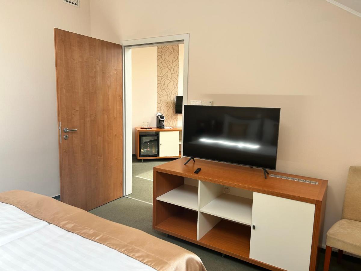 Boutique Hotel Sopianae Pecs Luaran gambar