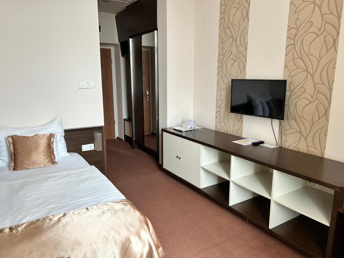 Boutique Hotel Sopianae Pecs Luaran gambar