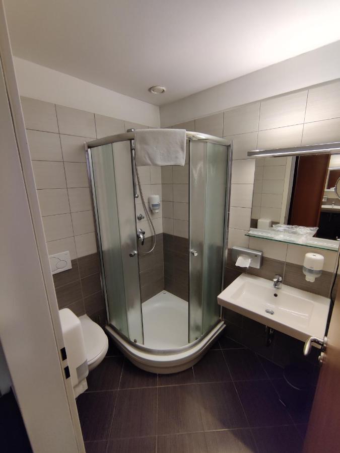 Boutique Hotel Sopianae Pecs Luaran gambar