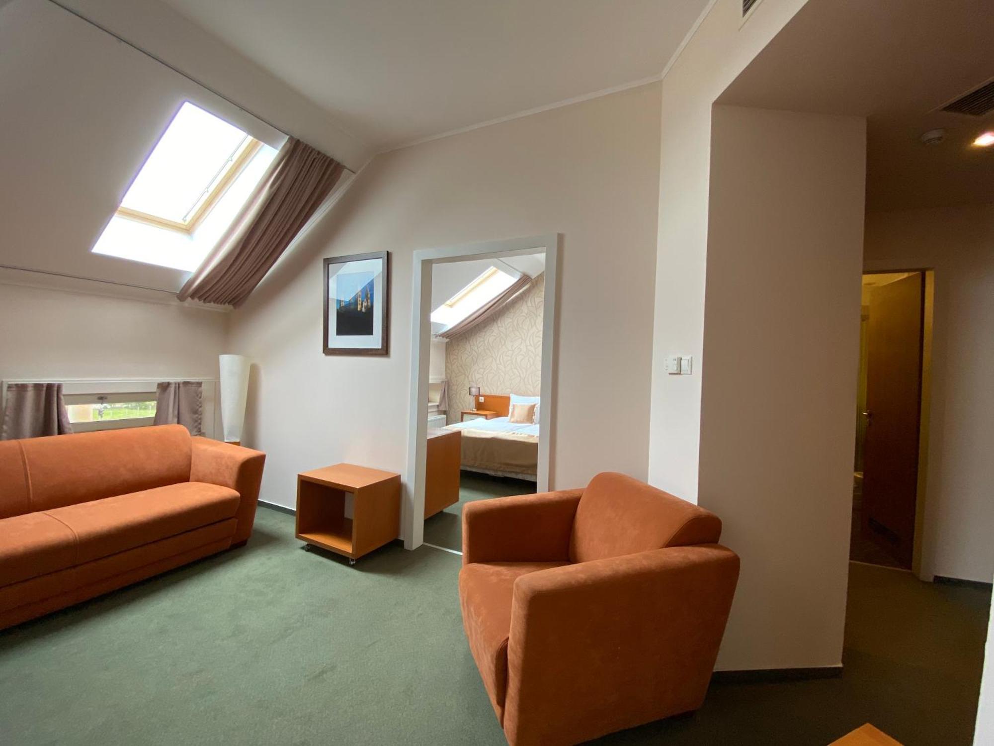 Boutique Hotel Sopianae Pecs Luaran gambar