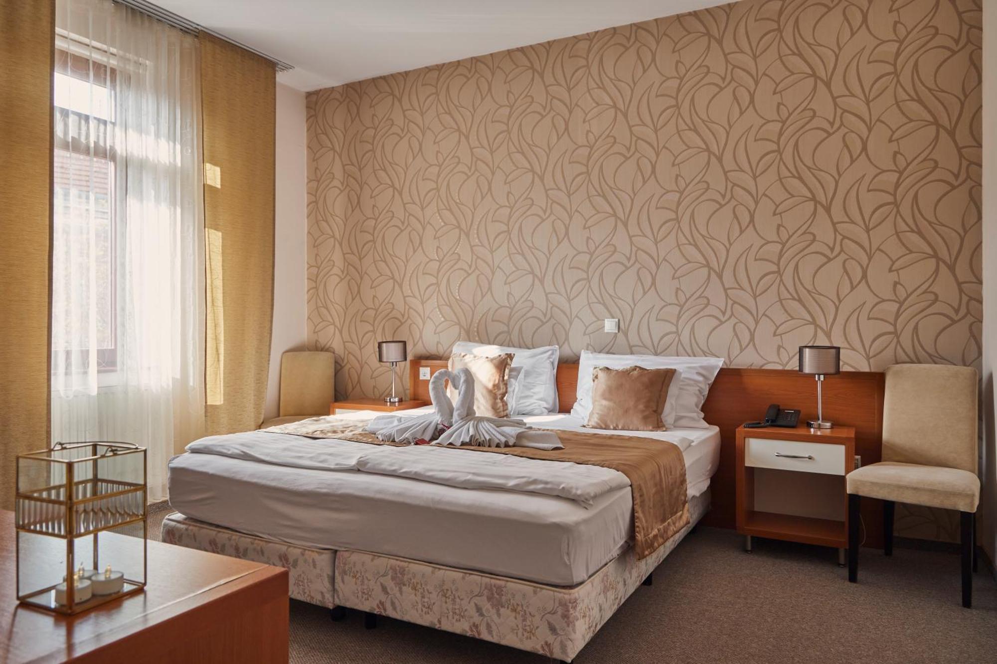 Boutique Hotel Sopianae Pecs Luaran gambar