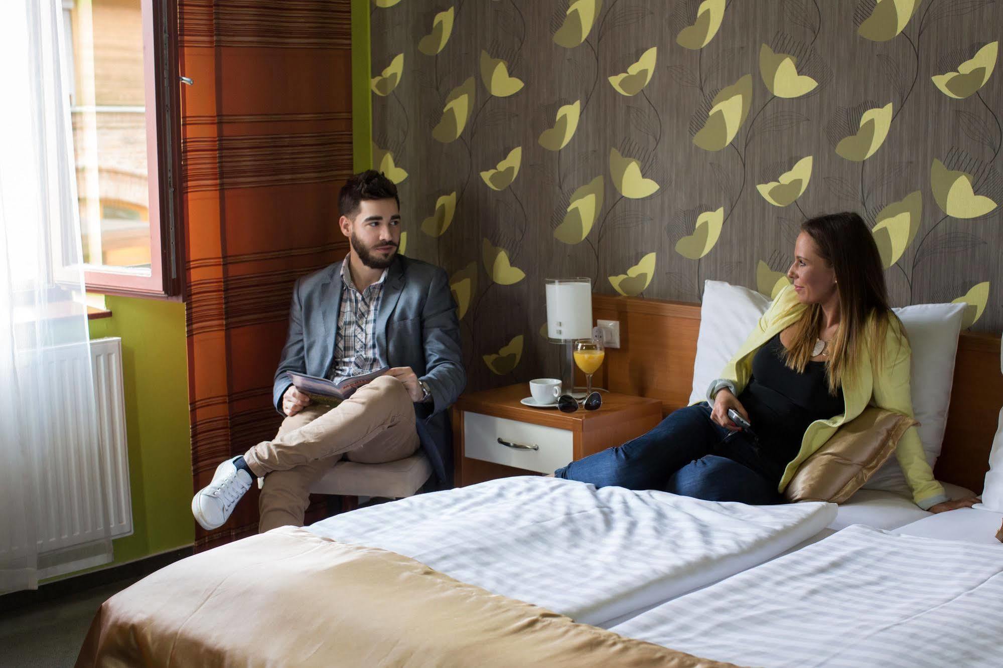 Boutique Hotel Sopianae Pecs Luaran gambar