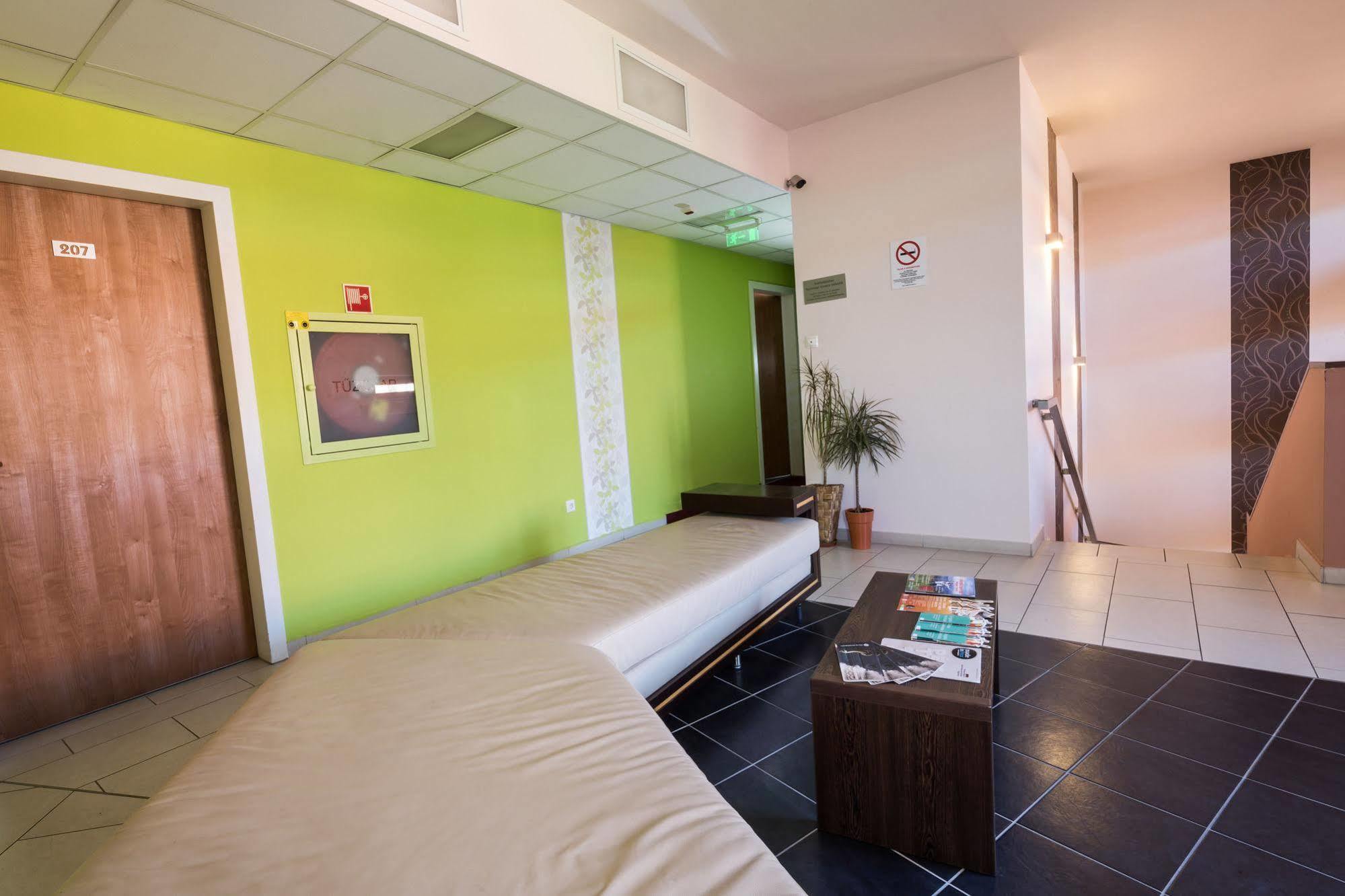 Boutique Hotel Sopianae Pecs Luaran gambar
