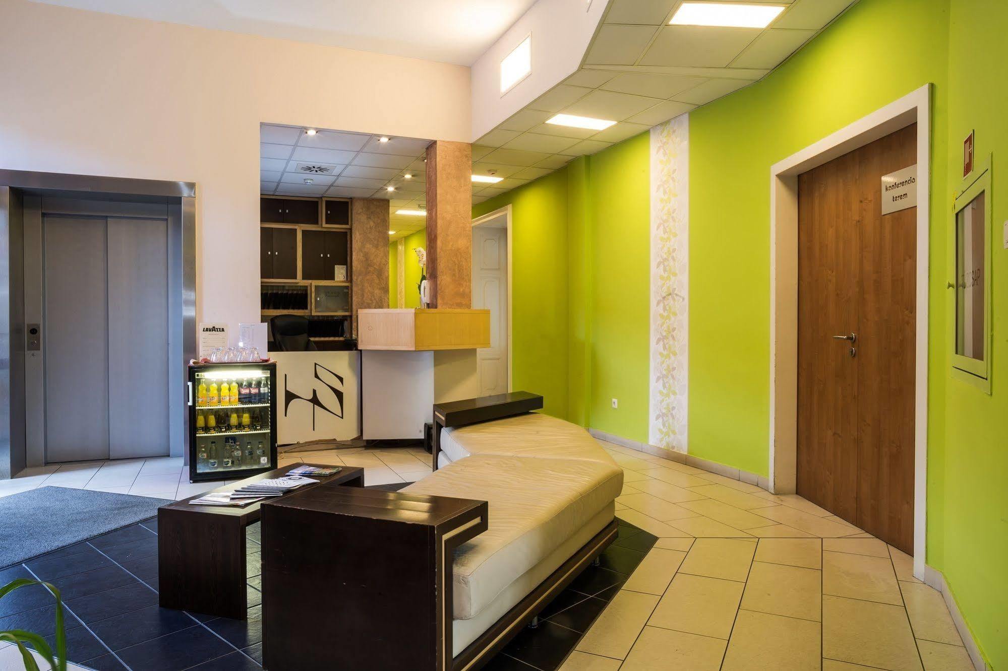 Boutique Hotel Sopianae Pecs Luaran gambar